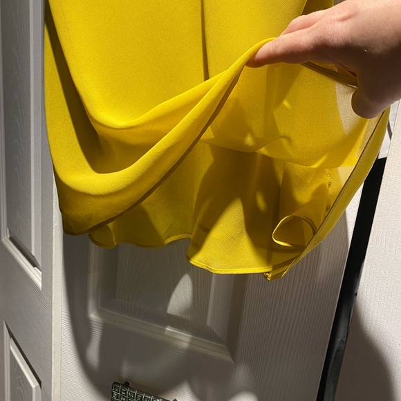 Cabi camisole, only worn a few times. Size medium. Great fall color - Picture 3 of 5